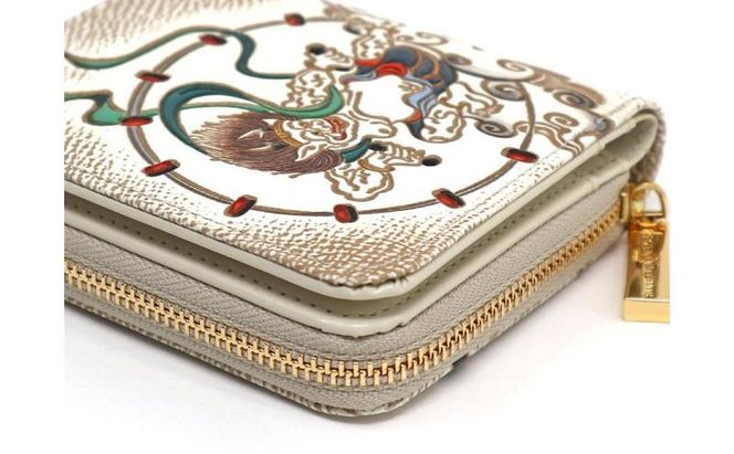 【文庫屋大関】二つ折りファスナーミニ財布 風神雷神【皮革工芸品】財布 二つ折り 小物 お札 カード 小銭 コンパクト 牛革 手作り 日本製 墨田区 東京都