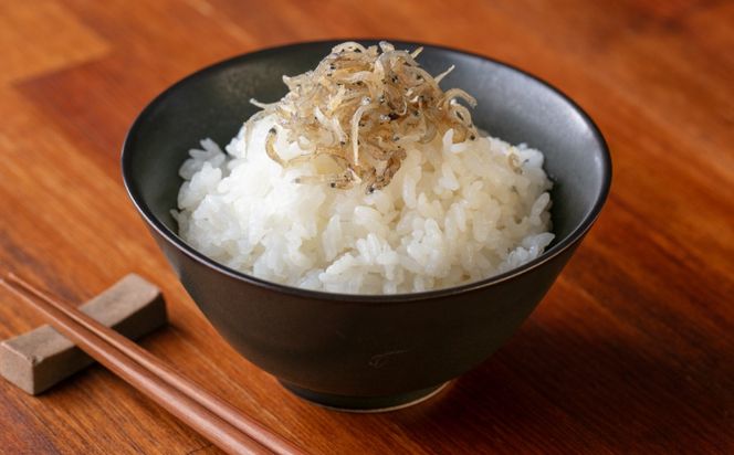 オリーブちりめん  糸島市 / 有限会社 糸島海産 / ご飯のお供 / ちりめん[AMR015]