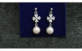 O-84伊勢志摩あこや本真珠ピアス・ブラ(クローバー)SV製