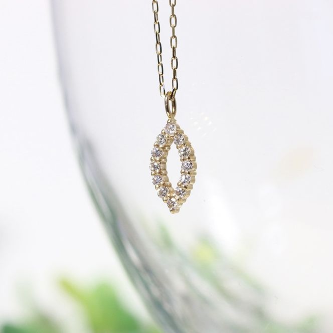 K18 0.08ct マーキス型ダイヤモンドペンダント　BQ-208