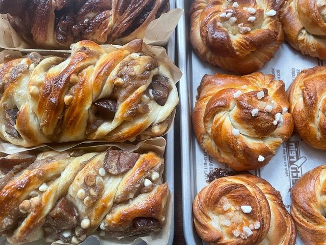 159-2025-07　【定期便3か月】　Lee's Breadお任せパンセット　天然酵母パン　ハード系ブレッド　カンパーニュ【配送外エリア:北海道 沖縄 離島】【 神奈川県 大磯町 無農薬 国産小麦粉 天然酵母 バブカほうじ茶 イチジクとアニス 贈答品 父の日 お歳暮 】