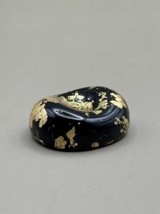 箸置き へこみ 漆黒金箔［NF218］ 303446_CU90086VC03