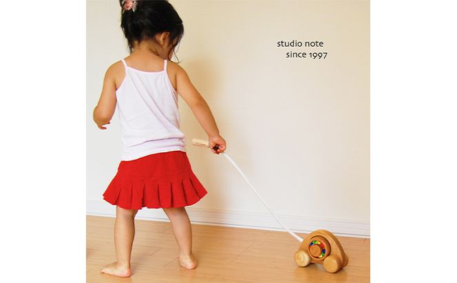 木のおもちゃ「クルクルサンサンカー」 北海道 南富良野町 おもちゃ オモチャ トイ 知育 子供 プレゼント 孫 贈り物 ギフト 雑貨 玩具 工芸品 