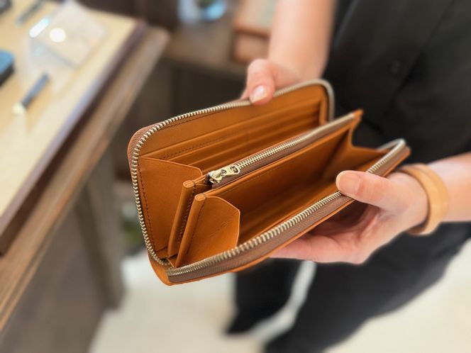 革職人が作った牛革ラウンドファスナー長財布［CML］ 304018_AX26VC01