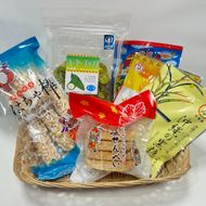 沖縄市のお菓子 たっぷり詰め合わせセット (ゴーヤチップス・はちゃ棒・塩せんべい・飴玉) お菓子 銘菓 詰め合わせ 沖縄市 / 沖縄市観光物産センター夢プラザおきなわ[BCBE004]
