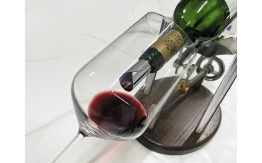 デキャンティングクレイドル　シルバー　NaturePlus　クレイドル　クレードル　デキャンテイングマシン　マグナムボトル　ワインボトル　ワイン　静かに注ぐ　レストラン　Decanting Cradle