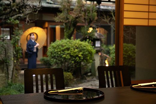 【ふるプレ限定品】極上近江牛しゃぶしゃぶセット【３人前】【E028W-PRM】（滋賀県　近江八幡市）