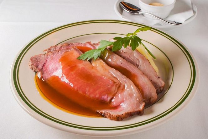 【ベンジャミンステーキハウス 京都店】ペアランチ食事券 （PRIME ROASTED BEEF COURSE 乾杯ドリンク付）［ 京都 烏丸 ベンジャミングリル モダンクラシック 町家 人気 おすすめ グルメ チケット ふるさと納税 ］ 261009_A-LA101