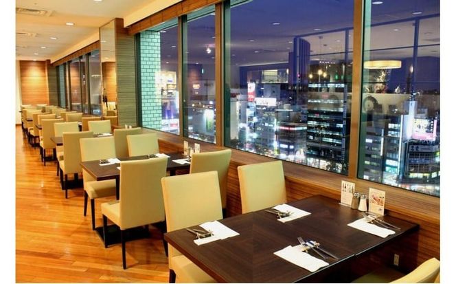 川崎日航ホテル レストランナトゥーラ「ディナーブッフェ ペアお食事券（金、土、日、祝日限定）」