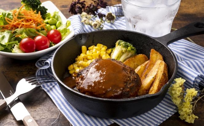 お肉屋さんの手ごね 特上ハンバーグ／博多和牛入り 1.4kg（140g×10個）※配送不可：離島 肉料理 洋食 子供 お昼 夕飯 簡単 時短 国産牛肉 合い挽き肉 やわらかい 肉汁 濃厚 旨 化粧箱入り 