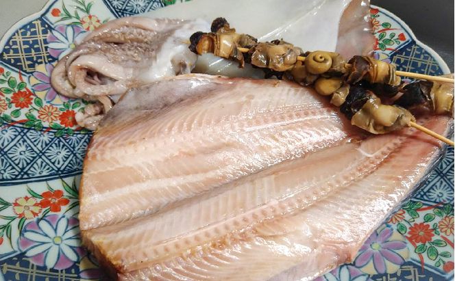 【ふるさと納税】京都 ・ 天橋立 海鮮3種詰め合わせセット 特大ホッケ サザエ串 イカ一夜干し 海鮮 魚貝類 魚 サザエ いか イカ ホッケ 一夜干し 干物 