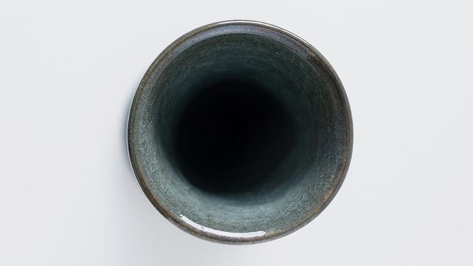 【氷裂貫入青瓷】花器 （小野寺裕司 作） 径6.4cm×高さ23cm | 花 花瓶 陶器 陶芸 インテリア [EW34-NT]