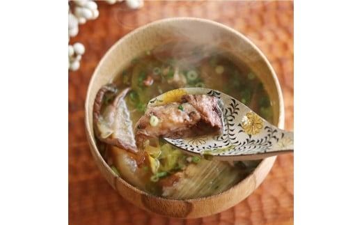 【レトルト食品】牛すじスープ（150ｇ×20パック） | 惣菜 おかず お惣菜 おそうざい 冷凍食品 冷凍おかず 電子レンジ レンチン 温めるだけ 手軽 簡単 かんたん 時短 お手軽 おつまみ 天然 だし 無添加 詰め合わせ 煮物 野菜 まとめ買い 牛すじスープ