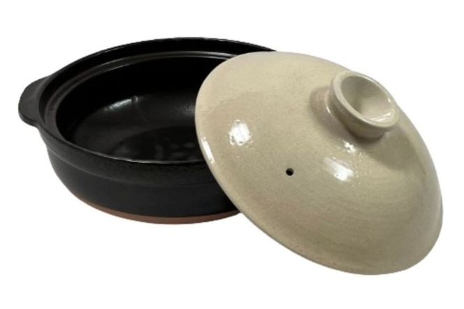 【萬古焼（ばんこやき）】8号 モノトーン土鍋 セラミックコーティング 内山製陶所 【土鍋 2～3人用 セラミック モノトーン 直火用 電子レンジ対応 お手入れ簡単 食洗器対応 三重県 三重 四日市市 四日市 四日市市ふるさと納税 四日市ふるさと納税】