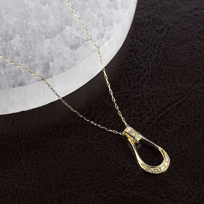 18金 ネックレス 馬蹄 ダイヤモンド 0.10ct ペンダントトップ レディース ホースシュー K18 ゴールド チェーン付き スライド式 45cm 午年 干支 ジュエリー シンプル 人気 普段 使い250122tp200yn SWAA245