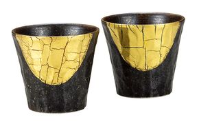 九谷焼 ペア焼酎カップ/金箔彩 a05 工芸品 伝統工芸 タンブラー グラス ペアグラス ペアカップ 焼酎グラス プレゼント お祝い ギフト 結婚祝い 還暦 喜寿 米寿 