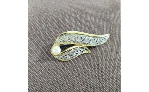 20-51伊勢志摩あこや本真珠ブローチ・帯(金色)