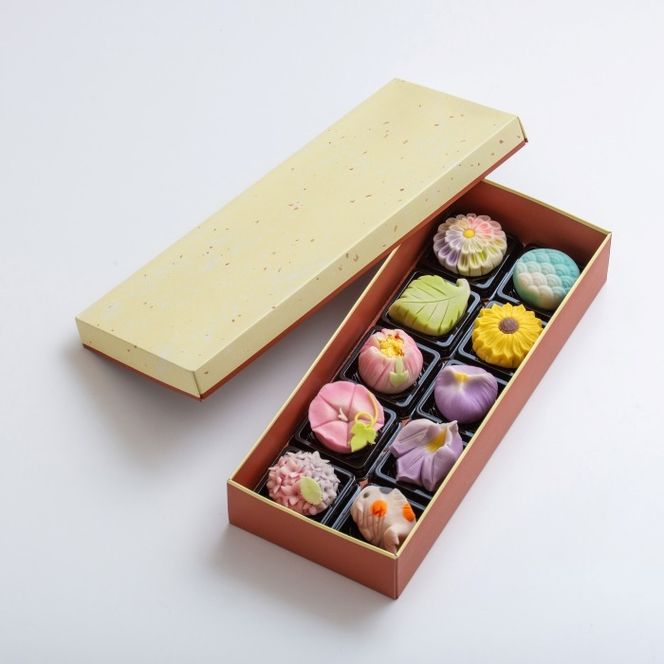 【スイーツ】ずーっと、眺めていたくなりますが、お早目にお召し上がりください。「夢菓子工房ことよ」季節の練り切り菓子 夏篇10個 -[G652] 