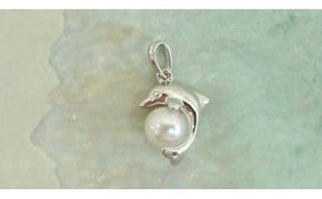 O-86伊勢志摩あこや本真珠SV製ペンダント(イルカ)