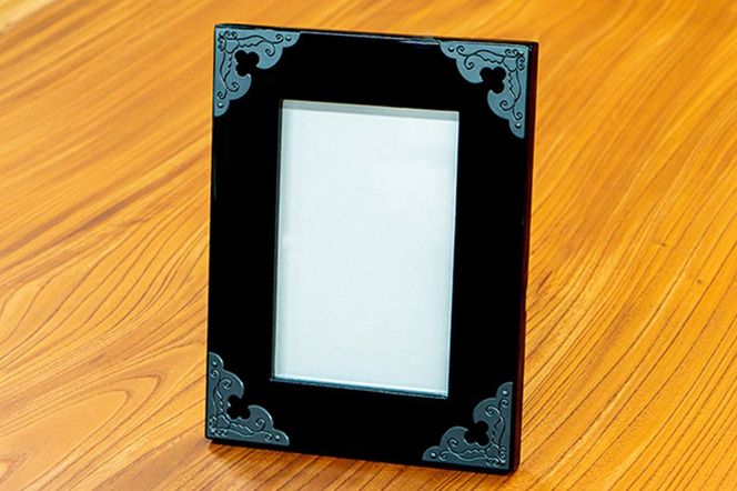 仙台箪笥 フォトスタンド 黒呂漆塗り SB-003KD 小型 高級 工芸品 伝統 写真立て|06_kyk-790501