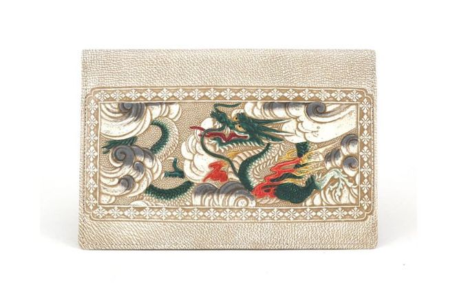 【文庫屋大関】パーソナルホルダー　龍＜緑＞【皮革工芸品】 雑貨 日用品 ブックカバー パスポートケース 貴重品入れ マルチケース シンプル 和風 革小物 