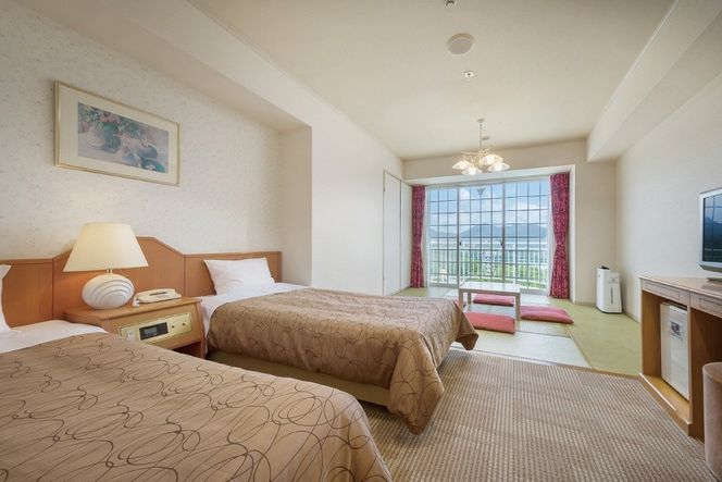 ホテルグリーンプラザ東条湖 1泊2食付き ペア 宿泊招待券（平日限定）[ 宿泊券 宿泊チケット チケット 旅行 兵庫県 関西 加東市 ] 