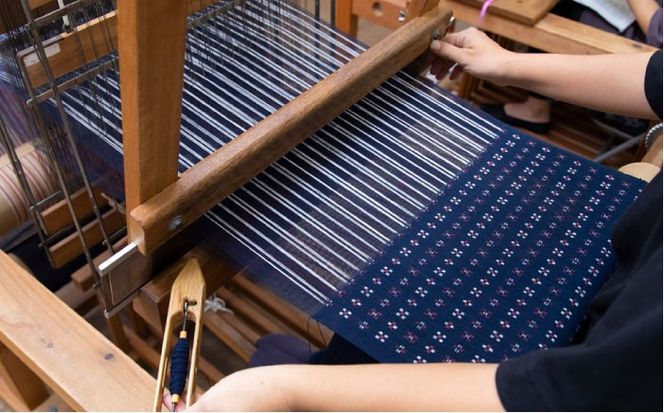 琉球ゴールデンキングス×知花花織 サコッシュ (ネイビー) 琉球 キングス グッズ メンズ レディース 沖縄市 / 知花花織事業協同組合[BCBW001-01]