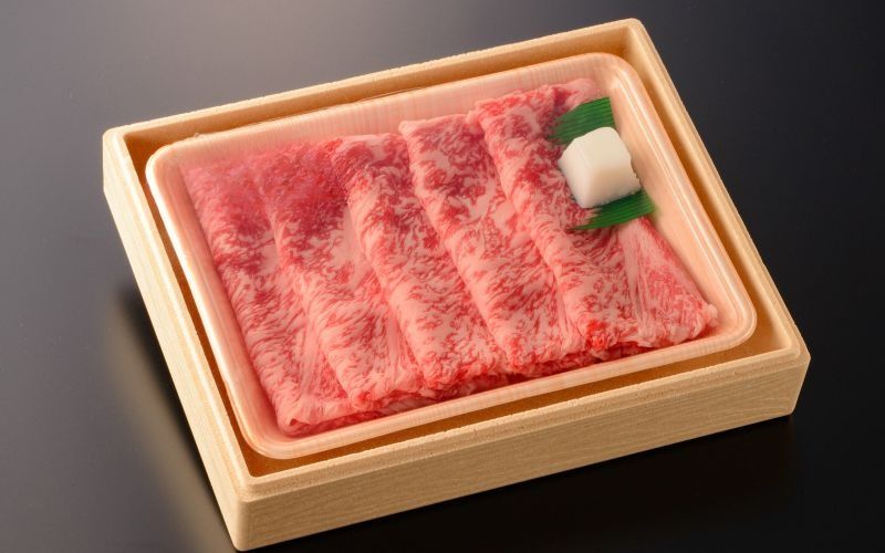 牛肉 すき焼き 仙台牛[ A5 仙台牛 ] ロース すき焼き用 約380g×1P 約2人前 / 牛肉 肉 お肉 ブランド牛 国産牛 和牛 黒毛和牛 霜降り すき焼き お鍋 人気 贈答 贈り物 プレゼント ギフト 仙台 すてーきはうす伊勢屋 [iseya006]
