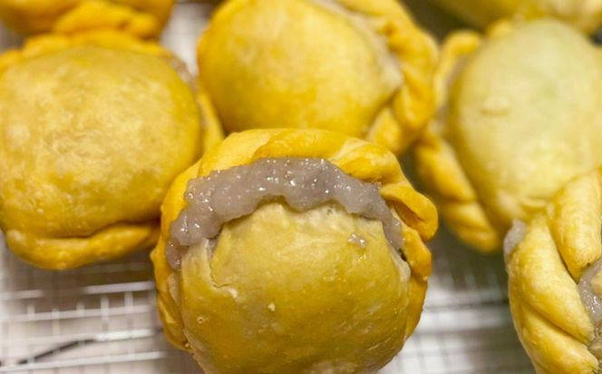 田芋農家が作る田芋パイ 計10個（2個入り×5袋） 芋 おいも 野菜 産地直送 スイーツ お菓子 おやつ 冷凍 沖縄県 金武町