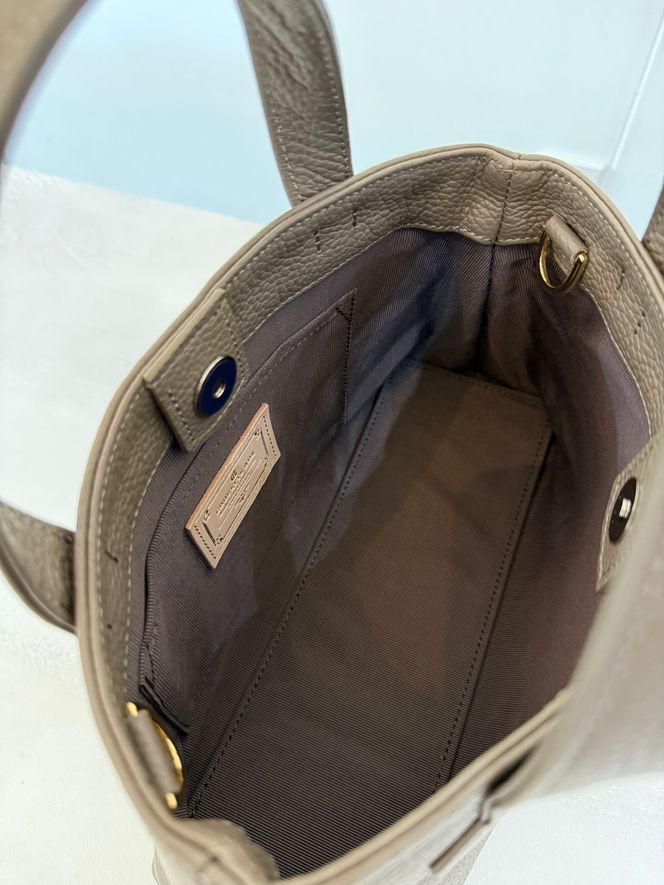 革職人が作った本革トートバッグXSシュリンク【トープ】 304018_AX28VC01