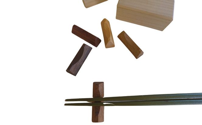 桐箱に入った無垢のオハシオキ 5個セット 日用品 箸置き 食器 カトラリー 木材 シンプル ナチュラル テーブルウェア 人気 おすすめ 送料無料 