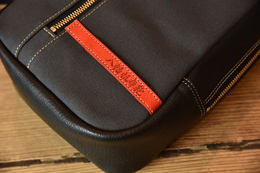 帆布と革のワンショルダーバッグ　近江牛レザー　地産帆布　アイアングレー【CC37W】