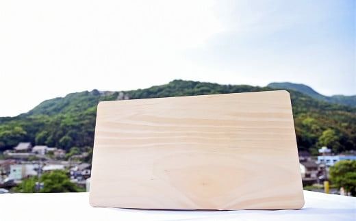 いちょうの木のまな板（小） 1枚 縦約21cm 横約36cm 厚さ2cm 重さ約0.9㎏ / まな板 キッチン用品 キッチン雑貨 調理器具 台所用品 木製 料理 調理 雑貨 日用品