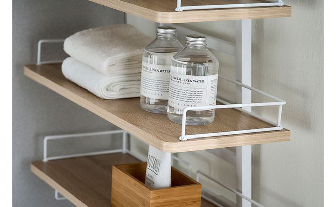 ランドリーラック つっぱりランドリーラック TLR-4 ホワイト/ライトナチュラル ランドリーラック 縦型 アイリスオーヤマ 伸縮 おしゃれ 突っ張り スリム つっぱり 伸縮 省スペース ラック 洗濯ラック ランドリー