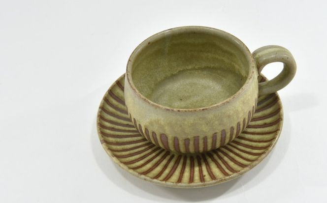 京焼「遙白釉＆新羅釉／木賊紋コーヒー碗・皿」（ピスタチオグリーン＆黒）2種セット〈コーヒーカップ ティーカップ 京焼 手作り カップ お皿 セット 食器 陶器 工芸品 新羅釉 木賊紋 遙白釉〉 茶碗 コーヒー椀 