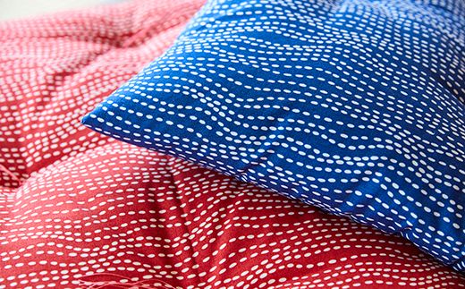 天然繊維　手作り　木綿わた入り　長座布団(青）　HT00038