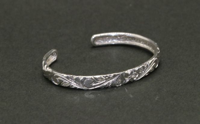 レディースバングル  平うち・ハワイアン彫り （SV925）