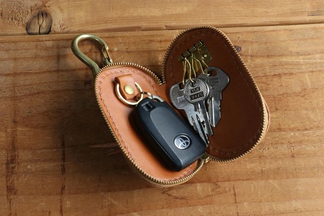 ラウンドファスナーキーケース【ブラック】  Z115VC02