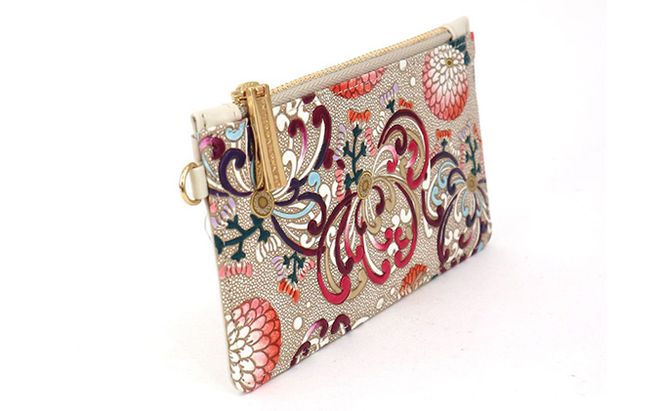 【文庫屋大関】すっきりカードケース　乱菊＜赤紫＞【皮革工芸品】 ファッション小物 雑貨 フラグメントケース 小銭入れ付き 収納 スマート 日本製 