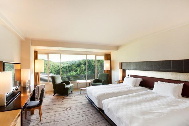 【ザ・プリンス京都宝ヶ池】平休日1泊2食付 ペア宿泊券《【クラブフロア】ツイン》 ［ 京都 旅行 宿泊 ホテル 旅館 人気 おすすめ 割引 チケット クーポン トラベル 宿 観光 グルメ ふるさと納税 ］ 261009_A-LA039