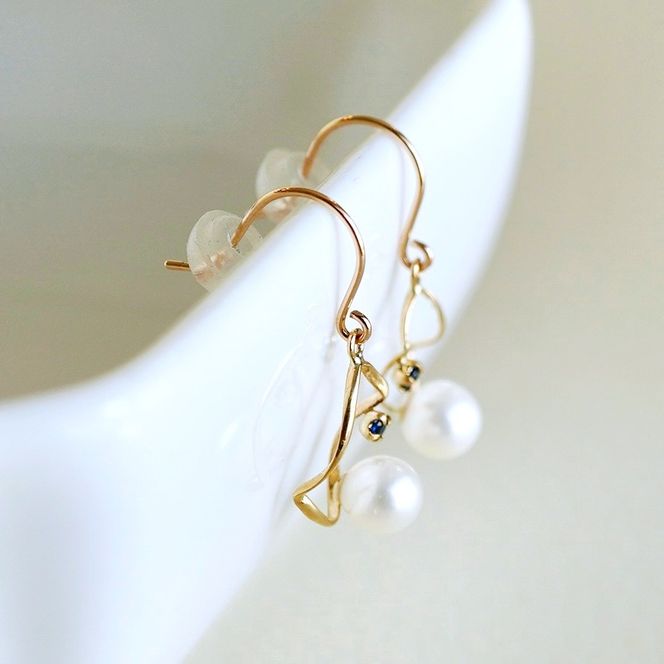 K10YG(10金) イエローゴールド 揺れる サファイア&パール ピアス 保証書付 G-034 242-044-b