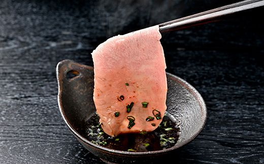 【4等級以上】【近江牛　毛利志満】近江牛　すき焼き・しゃぶしゃぶ用スライス【800ｇ】【S026W】