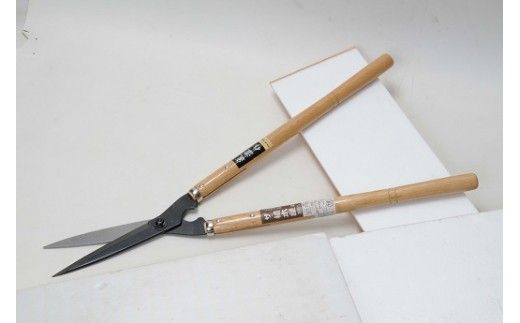 プロ仕様の逸品　ザ・植木屋（黒仕上）刈込鋏「竹」（No.0124）１丁
