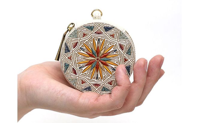 【文庫屋大関】マカロンポーチ カロー＜ブロンズ＞【皮革工芸品】 ポーチ ミニポーチ 小物入れ アクセサリー入れ イヤホン入れ 収納 保管ケース 手のひらサイズ  本革 革 皮革 工芸品 工芸 雑貨 ギフト プレゼント 日本製 東京