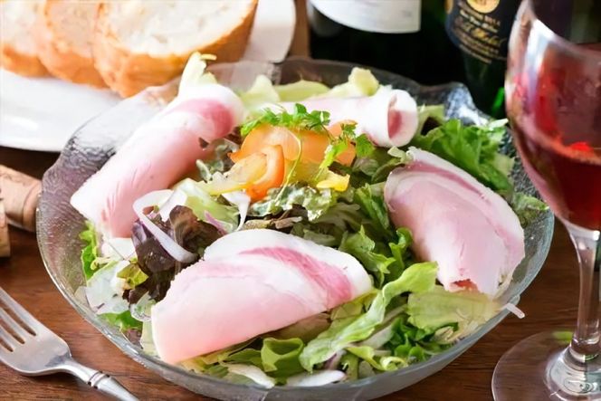 【三代目!肉工房松本秋義】 ロースハム ブロック 300g ×1 [吉田ハム工場 静岡県 吉田町 22424654] 国産ハム はむ 豚肉 豚 肉 ロースハム ステーキ ギフト お中元 お歳暮 加工肉 冷蔵 朝食 ハムステーキ