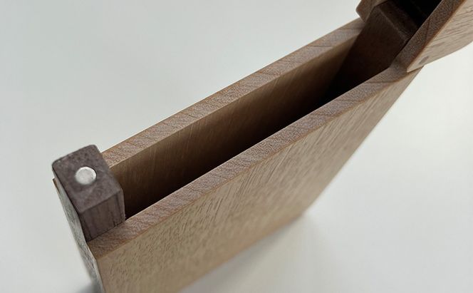 木製　名刺入れ（M・W）木製 北海道産 メジロカバ材 ウォールナット材 プレゼント 贈り物