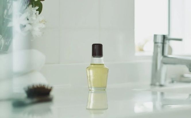 椿油 すみだモダン 黒ばら本舗 純椿油72ml ツバキオイル ヘア クリーム 油 髪 美容 グッズ スキンケア ケア 保湿 トリートメント　【 墨田区 】 美容グッズ 