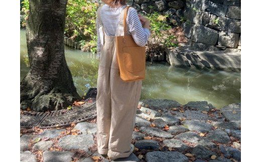 【八幡レザー 】バケツ型バッグ（キャメル）【DP05W】（滋賀県　近江八幡市）