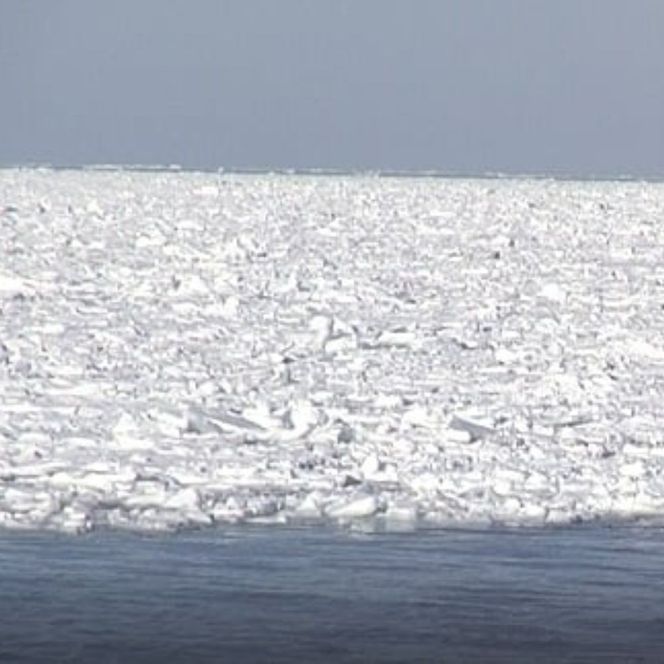 2000-3 オホーツク海の流氷（約１トン）