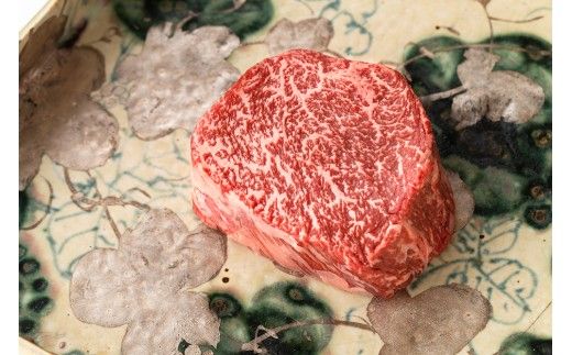 【一週間以内発送】【寛閑観】近江牛　赤身ステーキ(ランプ・イチボ)　130g【冷蔵】【FR11W】